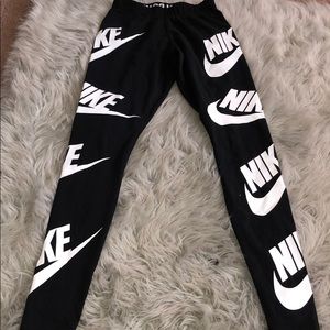 NIKE LEGGINGS